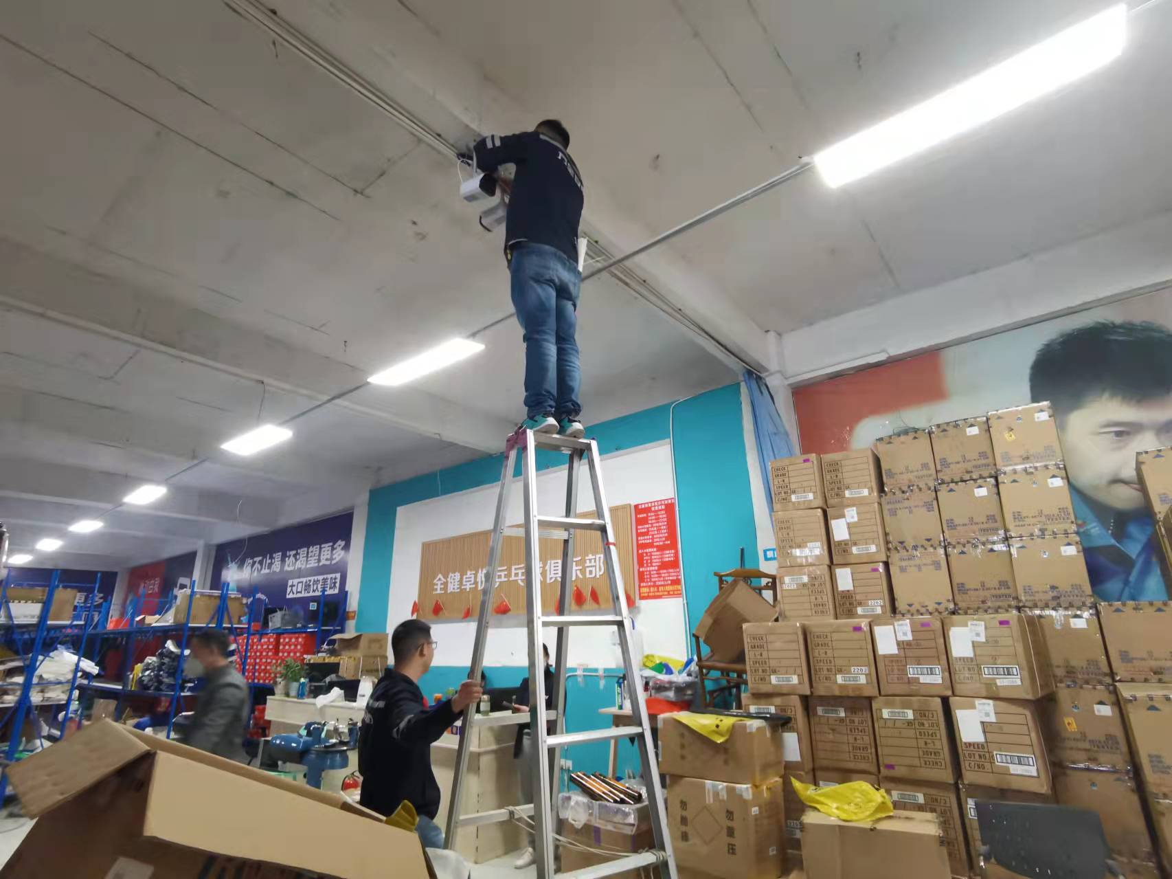 中小型倉庫監(jiān)控系統(tǒng)安裝 中小型倉庫監(jiān)控系統(tǒng)安裝